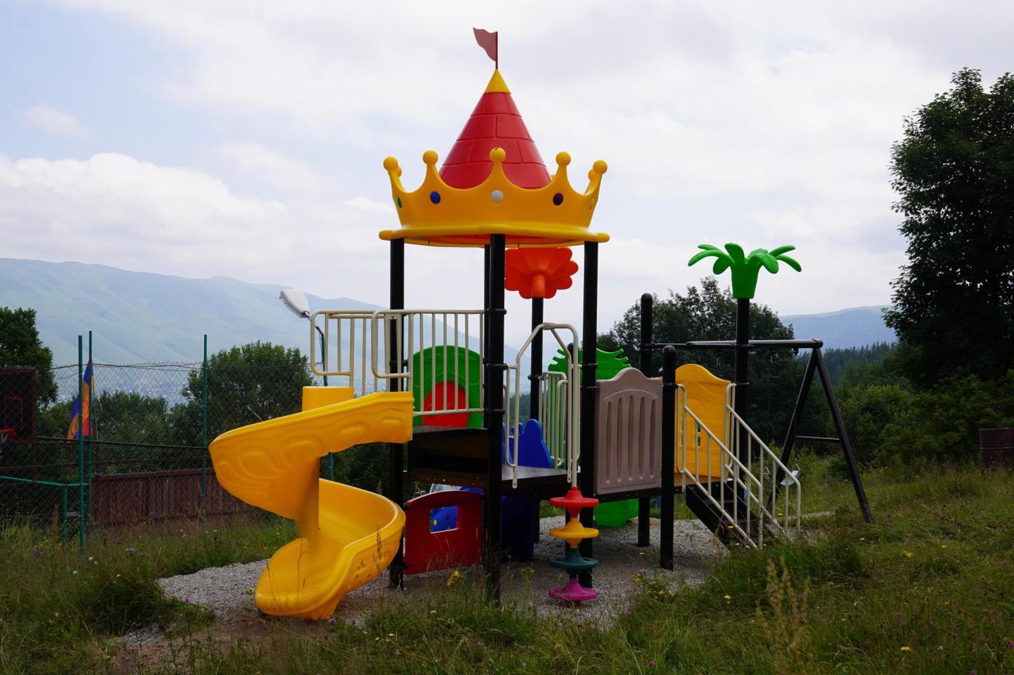 Glamping Wolf Mount Villa Margahovit Dış mekan fotoğraf